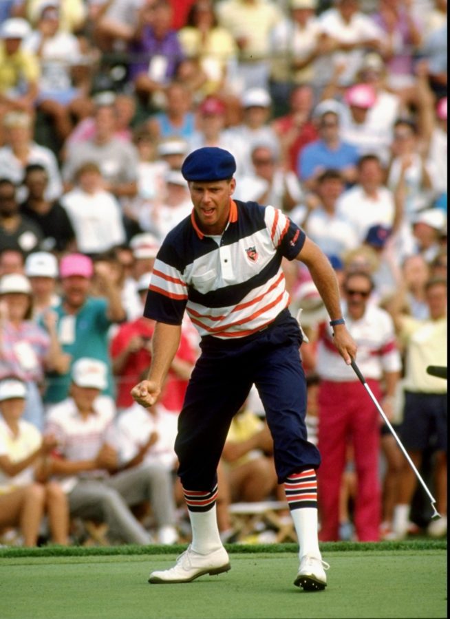 1989: Payne Stewart in azione al PGA Championships al Kemper Lakes Golf Club, il primo dei suoi tre major in carriera.
