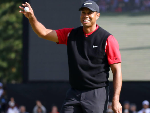 INZAI, JAPAN - OCTOBER 28: Tiger Woods of the United States celebrates winning the tournament on the 18th green during the final round of the Zozo Championship at Accordia Golf Narashino Country Club on October 28, 2019 in Inzai, Chiba, Japan. (Photo by Chung Sung-Jun/Getty Images)