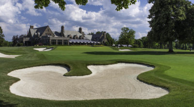 La clubhouse e una buca di Winged Foot, percorso newyorkese che ospita per la sesta volta lo U.S. Open, terzo major dell'anno. L'ultima fu nel 2006