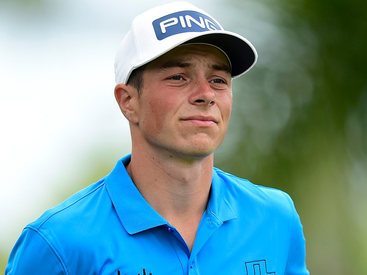 Norwegian golfer viktor hovland and olympic teammate kristian johannessen d...