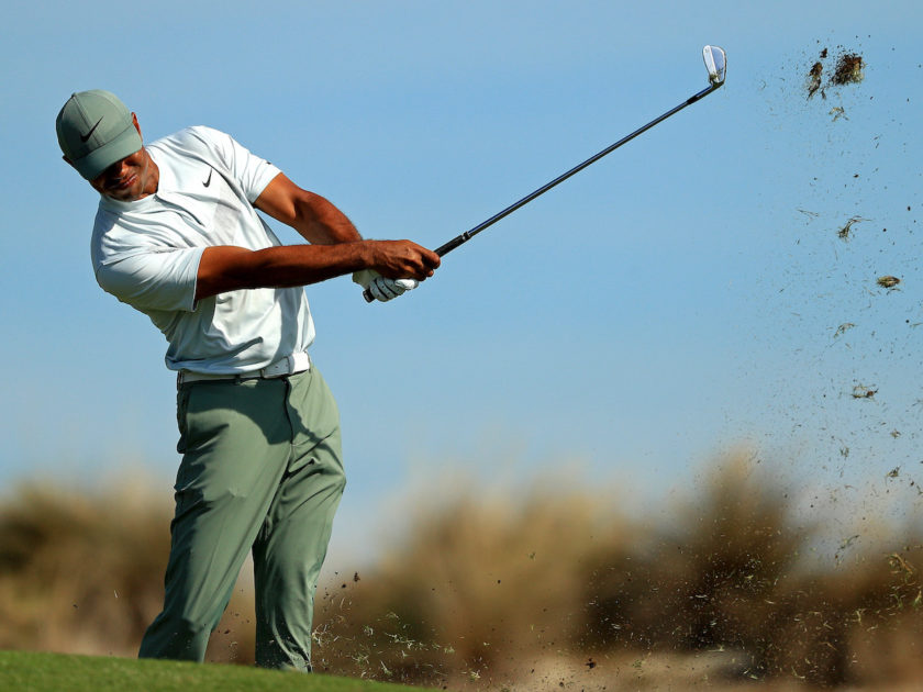 Tiger Woods: “Vi insegno il draw perfetto”