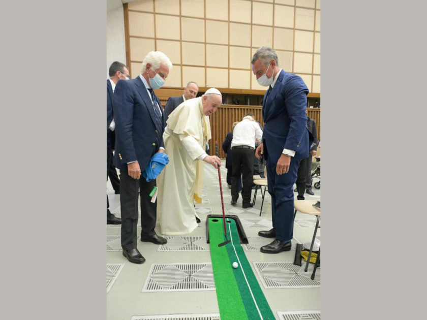 Papa Francesco dà il via all’Open