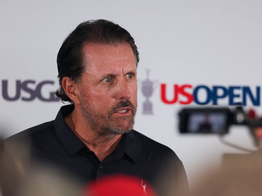 Mickelson: “Penso di avere diritto di scegliere se giocare o meno sul PGA Tour”