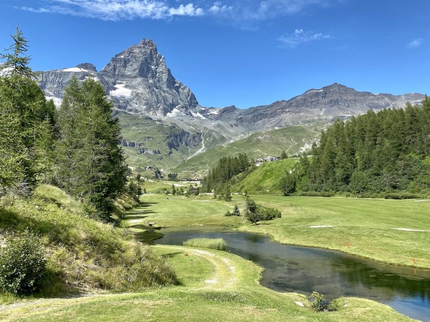 Golf e neve: incantevole connubio ad alta quota