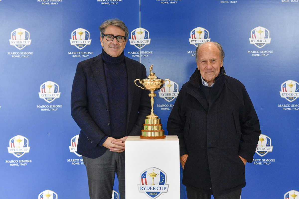 Gian Paolo Montali e Franco Chimenti con il trofeo della Ryder Cup