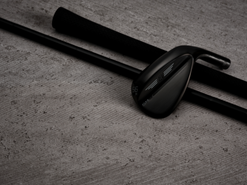 Titlesit presenta i wedge Jet Black Premium SM9